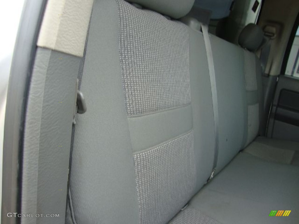 2007 Ram 3500 SLT Quad Cab 4x4 Dually - Bright Silver Metallic / Medium Slate Gray photo #14