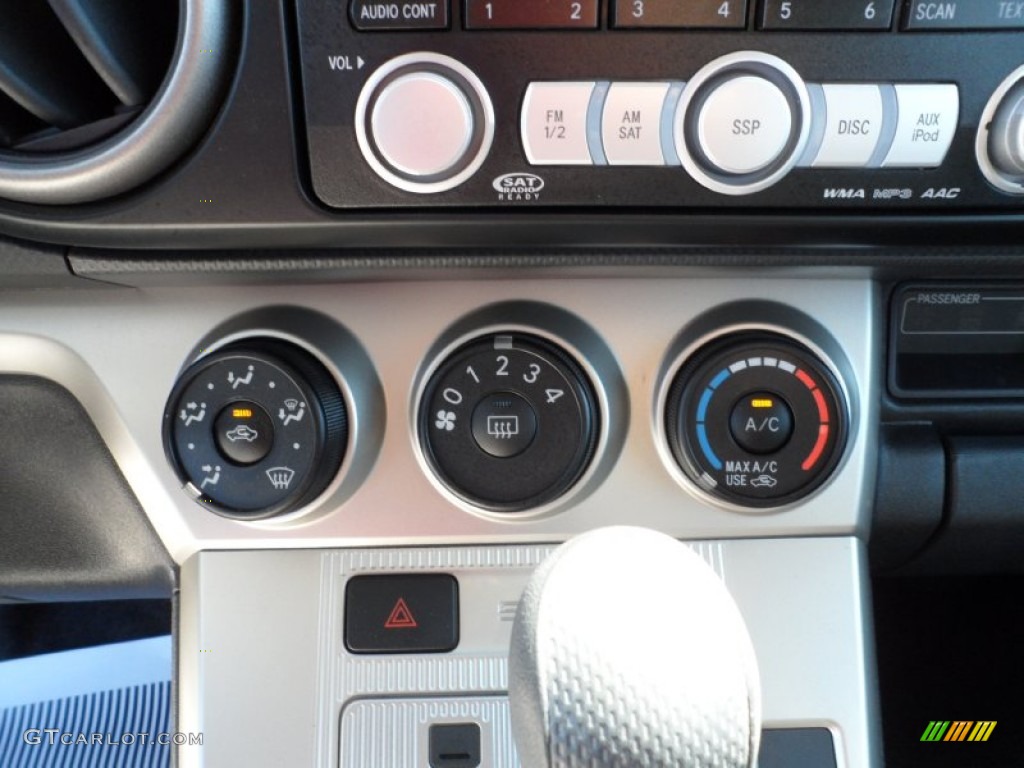 2008 Scion xB Standard xB Model Controls Photo #54369736