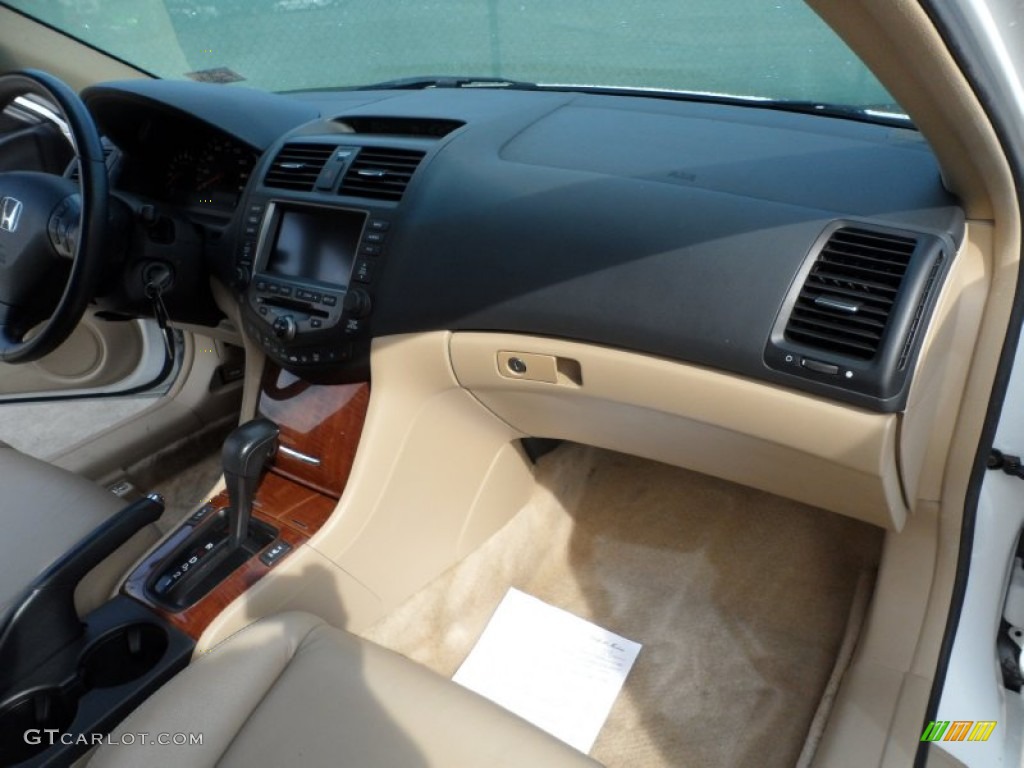 2006 Honda Accord EX V6 Coupe Ivory Dashboard Photo #54370504