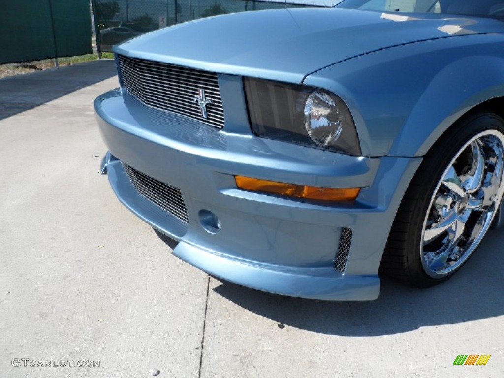 2006 Mustang V6 Premium Convertible - Windveil Blue Metallic / Light Graphite photo #12