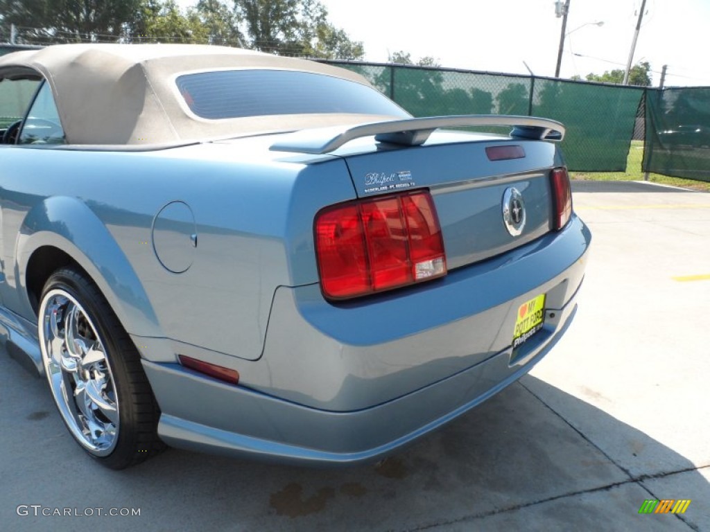 2006 Mustang V6 Premium Convertible - Windveil Blue Metallic / Light Graphite photo #22