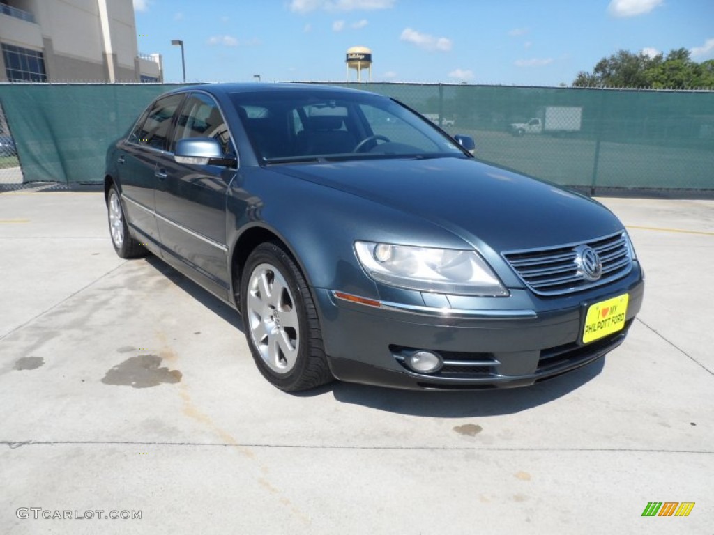 2004-petrol-pearlescent-volkswagen-phaeton-v8-4motion-sedan-54256029