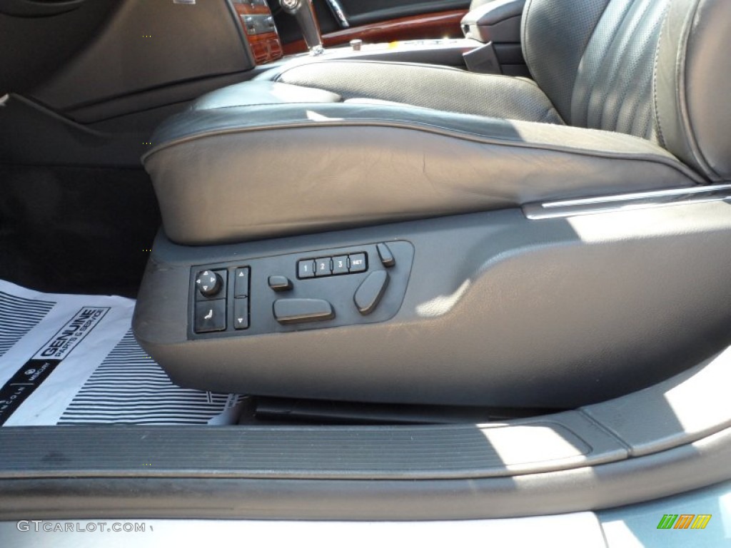 2004 Volkswagen Phaeton V8 4Motion Sedan Controls Photo #54371626