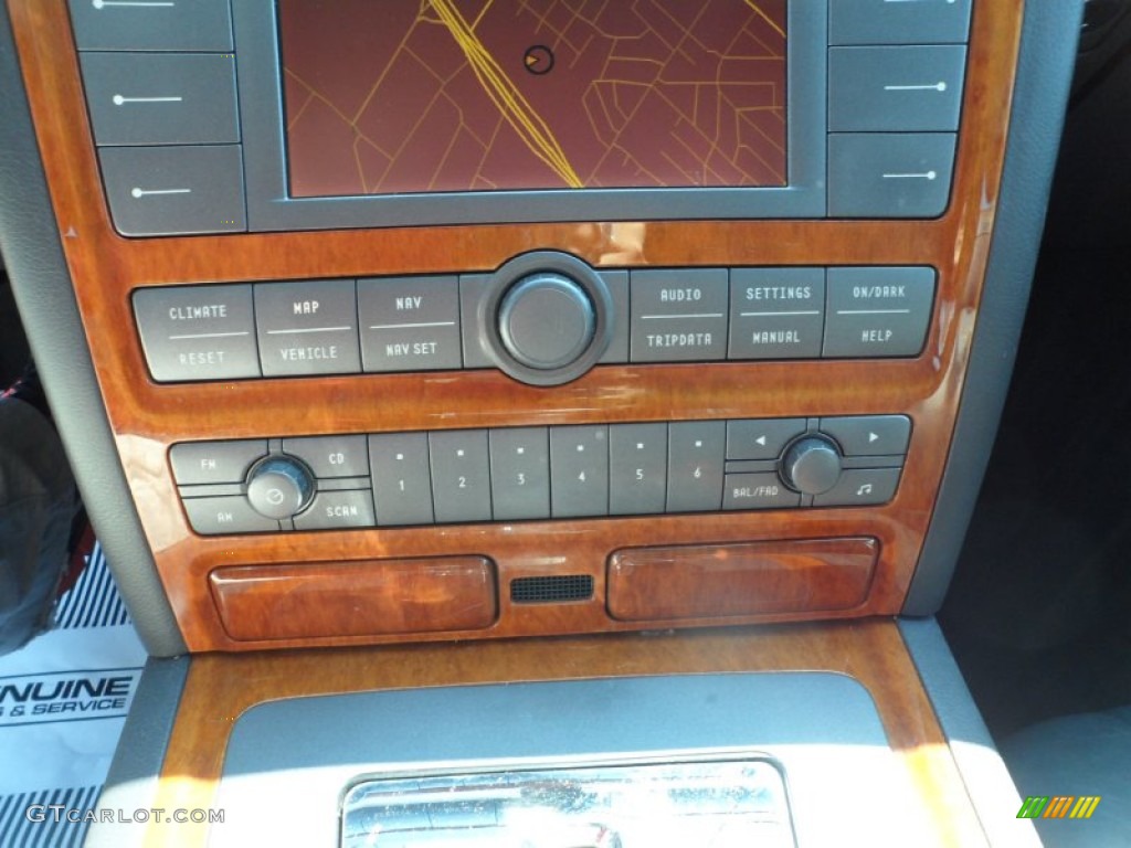 2004 Volkswagen Phaeton V8 4Motion Sedan Controls Photo #54371665