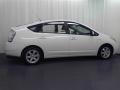 Super White - Prius Hybrid Photo No. 17