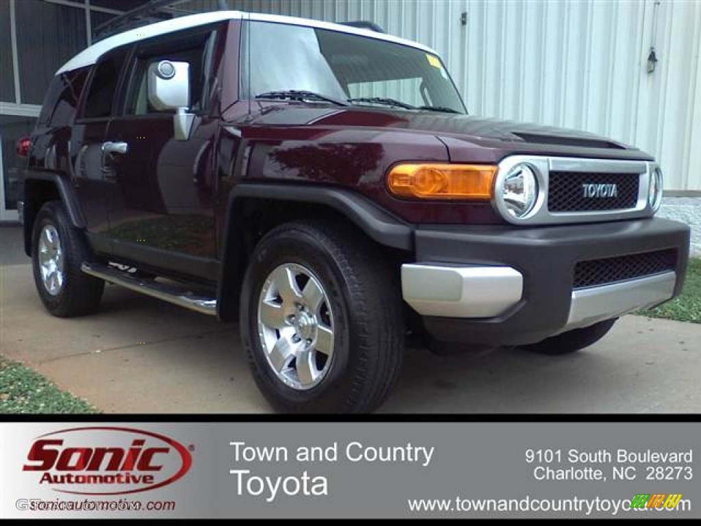 Black Cherry Pearl Toyota FJ Cruiser