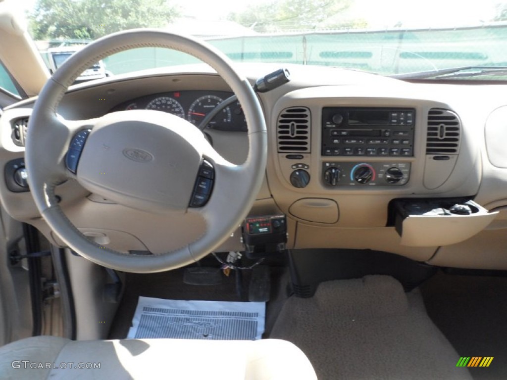 2001 F150 Lariat SuperCrew 4x4 - Arizona Beige Metallic / Medium Parchment photo #35