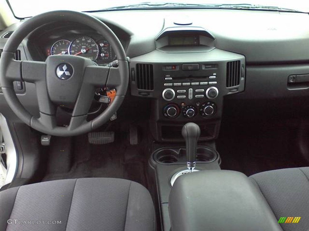 2006 Endeavor LS - Liquid Silver Metallic / Charcoal photo #5