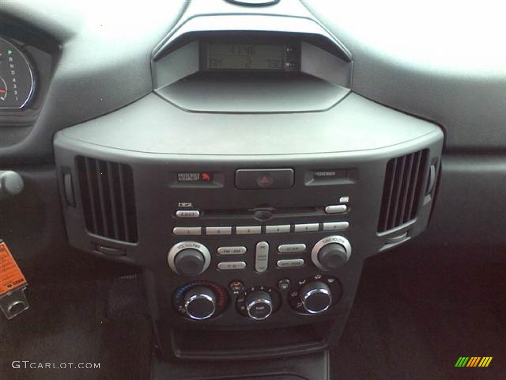 2006 Endeavor LS - Liquid Silver Metallic / Charcoal photo #8