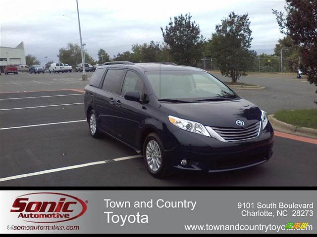 2011 Sienna XLE - South Pacific Blue Pearl / Light Gray photo #1