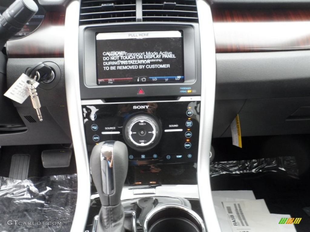 2012 Edge Limited - White Platinum Metallic Tri-Coat / Charcoal Black photo #30