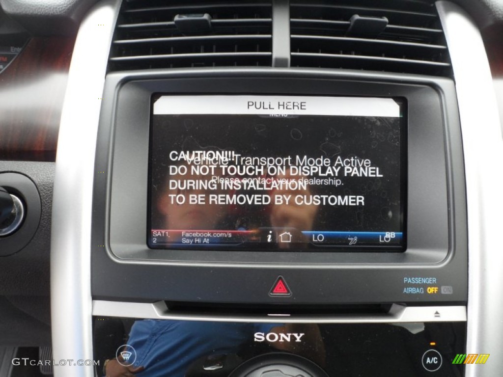 2012 Edge Limited - White Platinum Metallic Tri-Coat / Charcoal Black photo #31