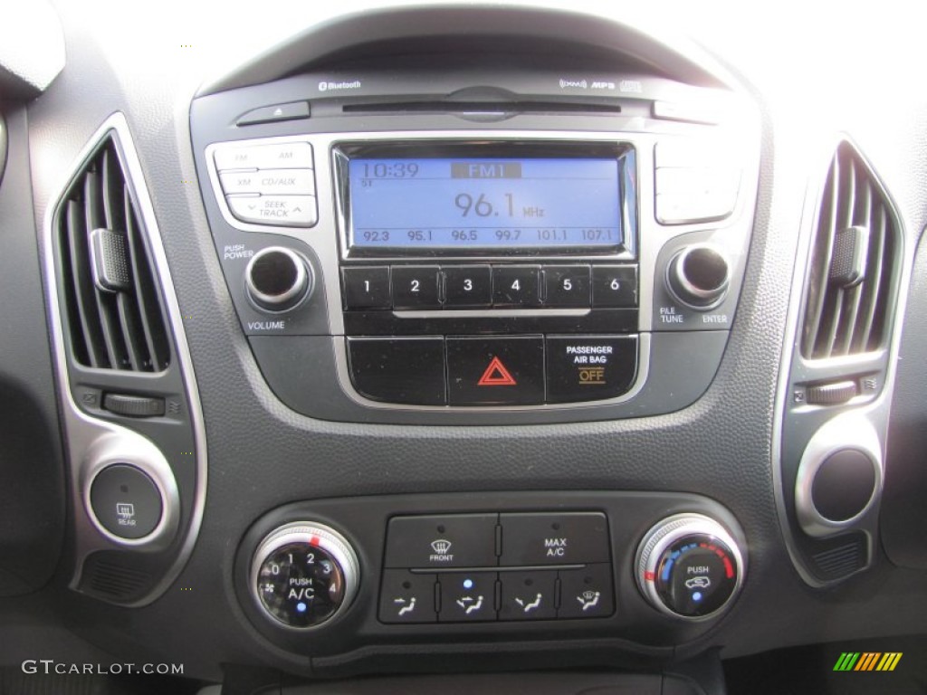 2010 Hyundai Tucson GLS Audio System Photo #54374839