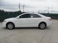 Super White - Camry LE Photo No. 6