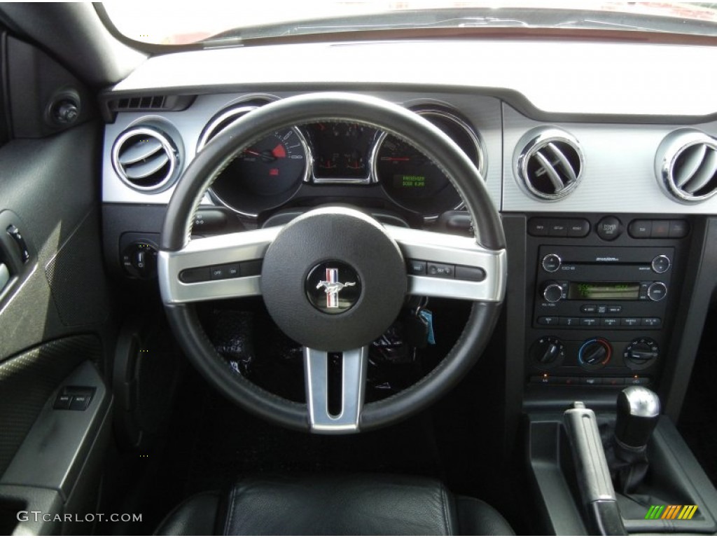 2008 Ford Mustang GT Premium Coupe Dark Charcoal Dashboard Photo #54381241