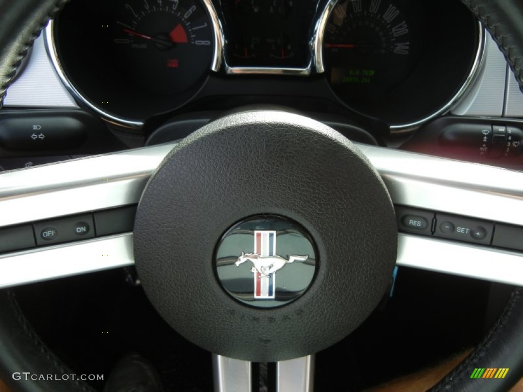 2008 Ford Mustang GT Premium Coupe Controls Photo #54381301