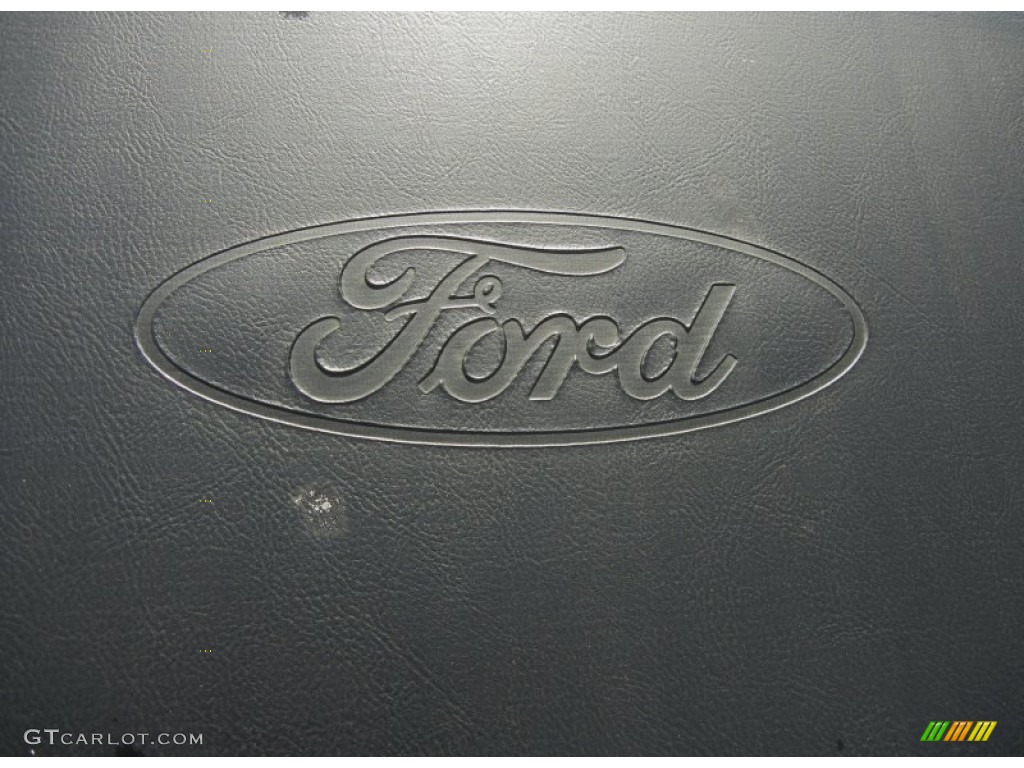2010 F150 Lariat SuperCab 4x4 - Dark Blue Pearl Metallic / Black photo #29