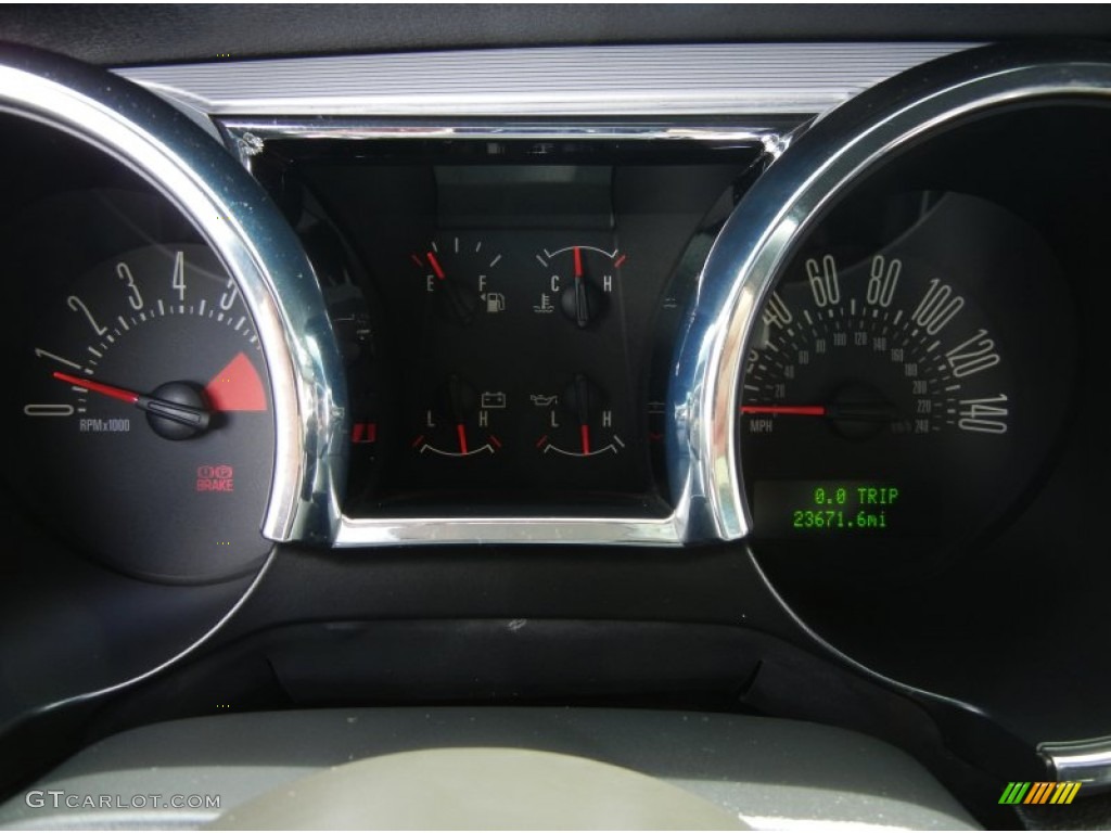 2008 Ford Mustang GT Premium Coupe Gauges Photo #54382082