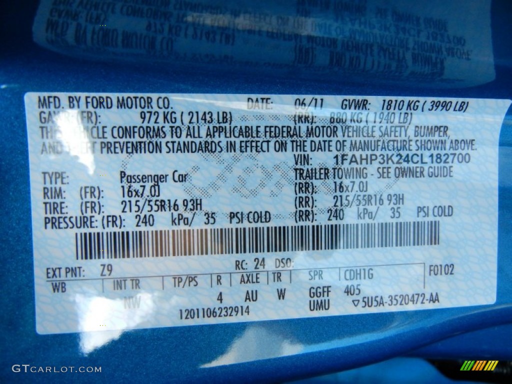 2012 Focus SE Sport 5-Door - Blue Candy Metallic / Two-Tone Sport photo #12