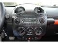 2002 Volkswagen New Beetle Black/Orange Interior Controls Photo