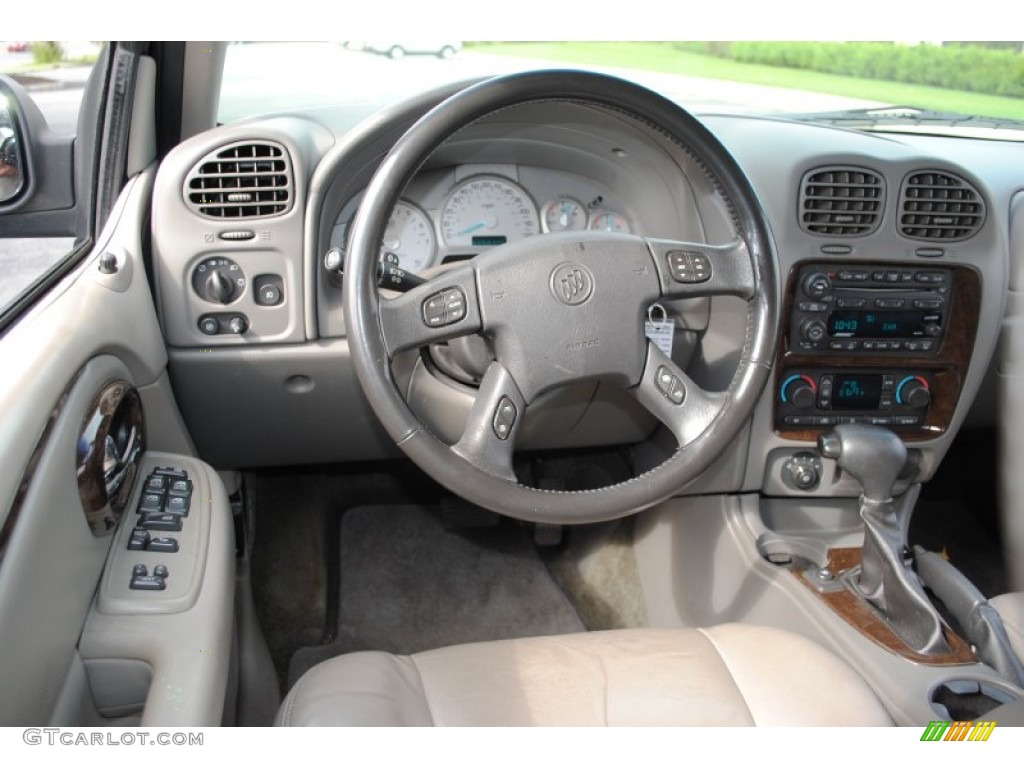 2004 Buick Rainier CXL Dashboard Photos