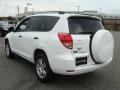 Super White - RAV4 4WD Photo No. 4