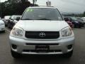 Super White - RAV4 4WD Photo No. 2