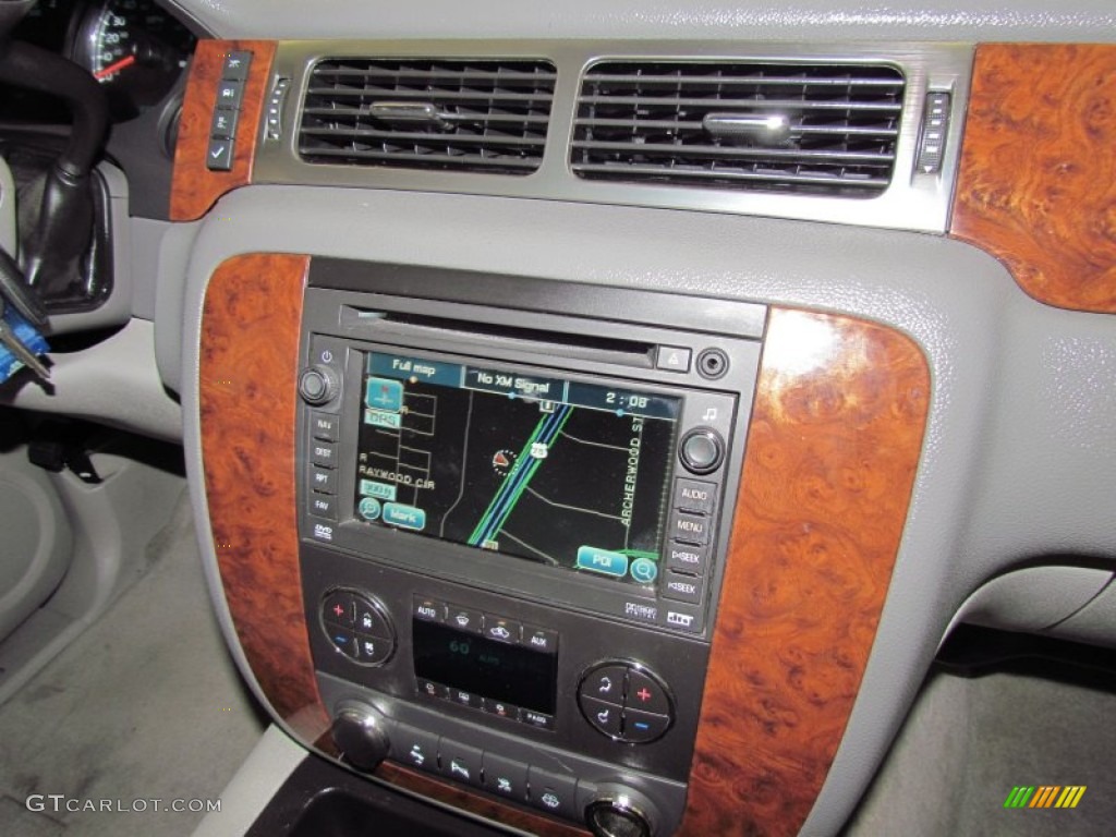 2007 Chevrolet Tahoe LTZ 4x4 Controls Photo #54396130