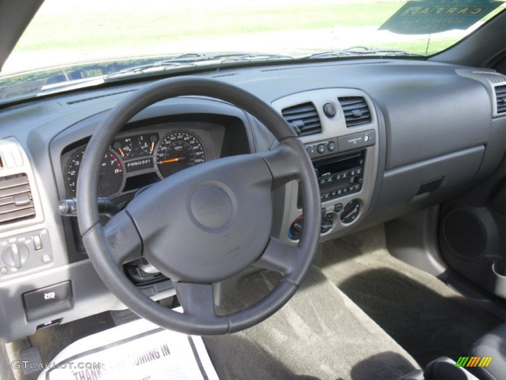 2005 Chevrolet Colorado LS Regular Cab 4x4 Dashboard Photos
