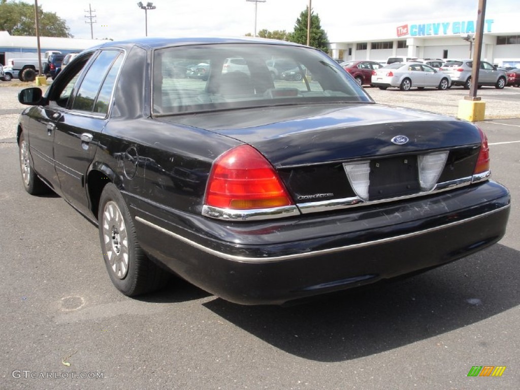 2003 Crown Victoria Sedan - Black / Dark Charcoal photo #6