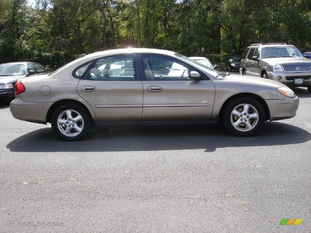 2002 Taurus SES - Arizona Beige Metallic / Medium Parchment photo #7