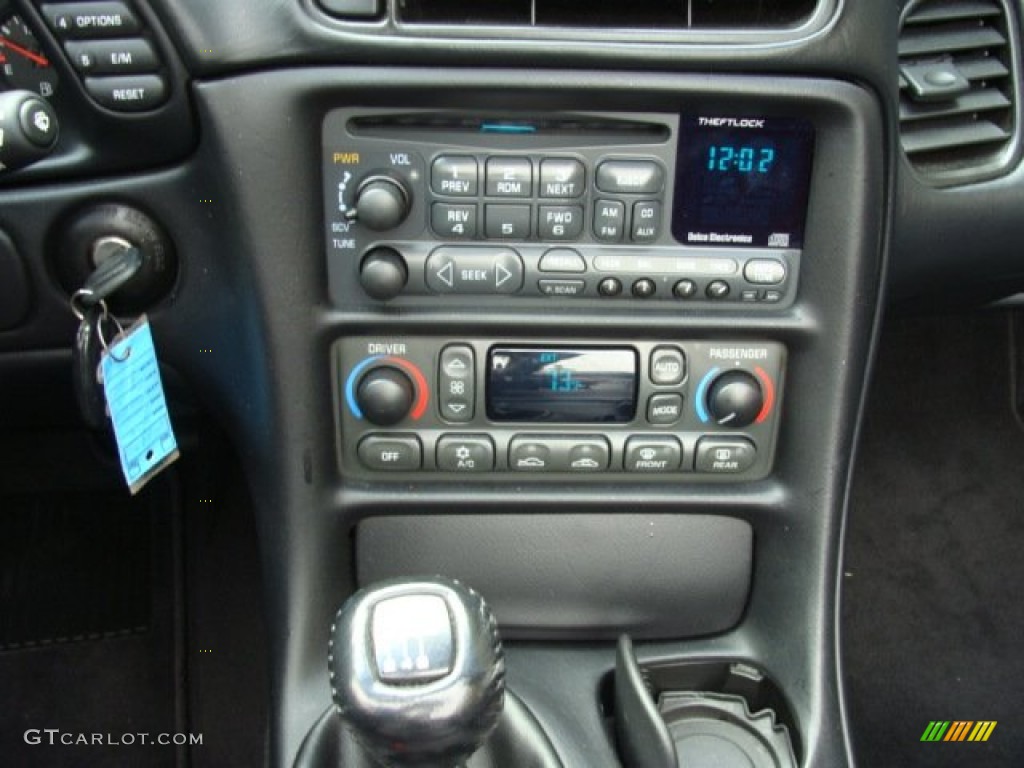 2004 Corvette Convertible - Black / Black photo #12