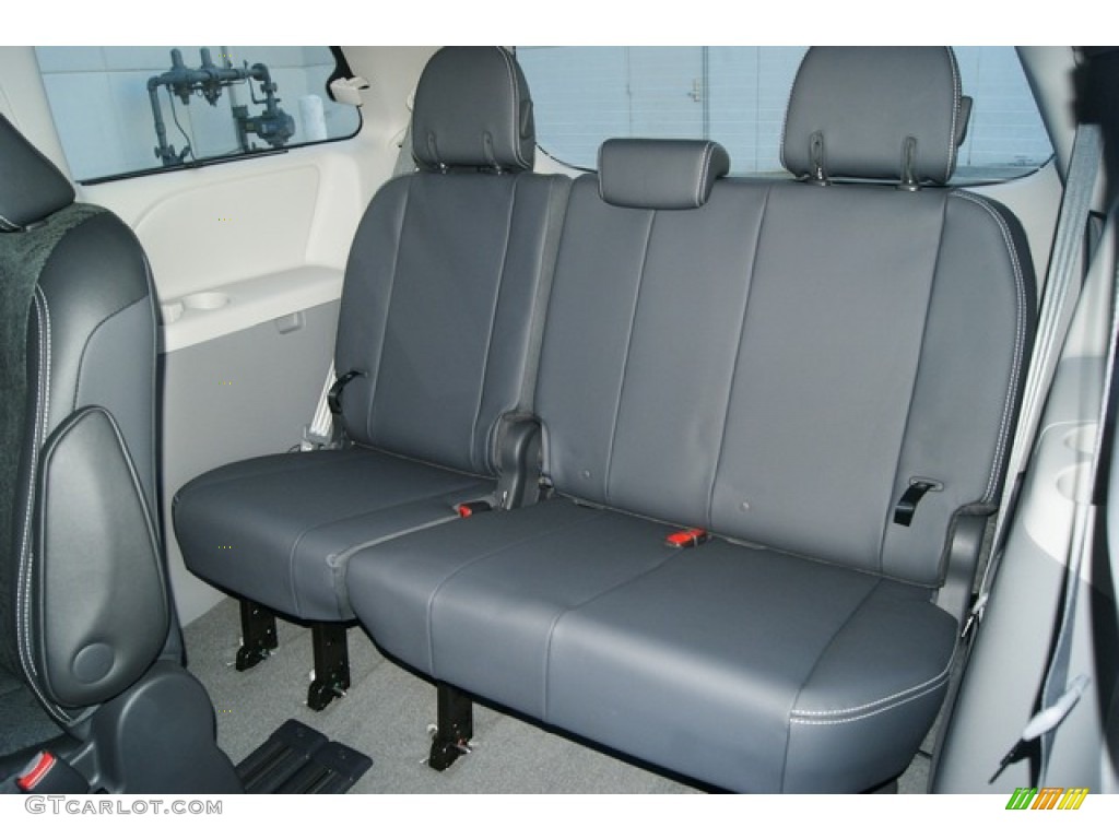Dark Charcoal Interior 2012 Toyota Sienna SE Photo #54401767