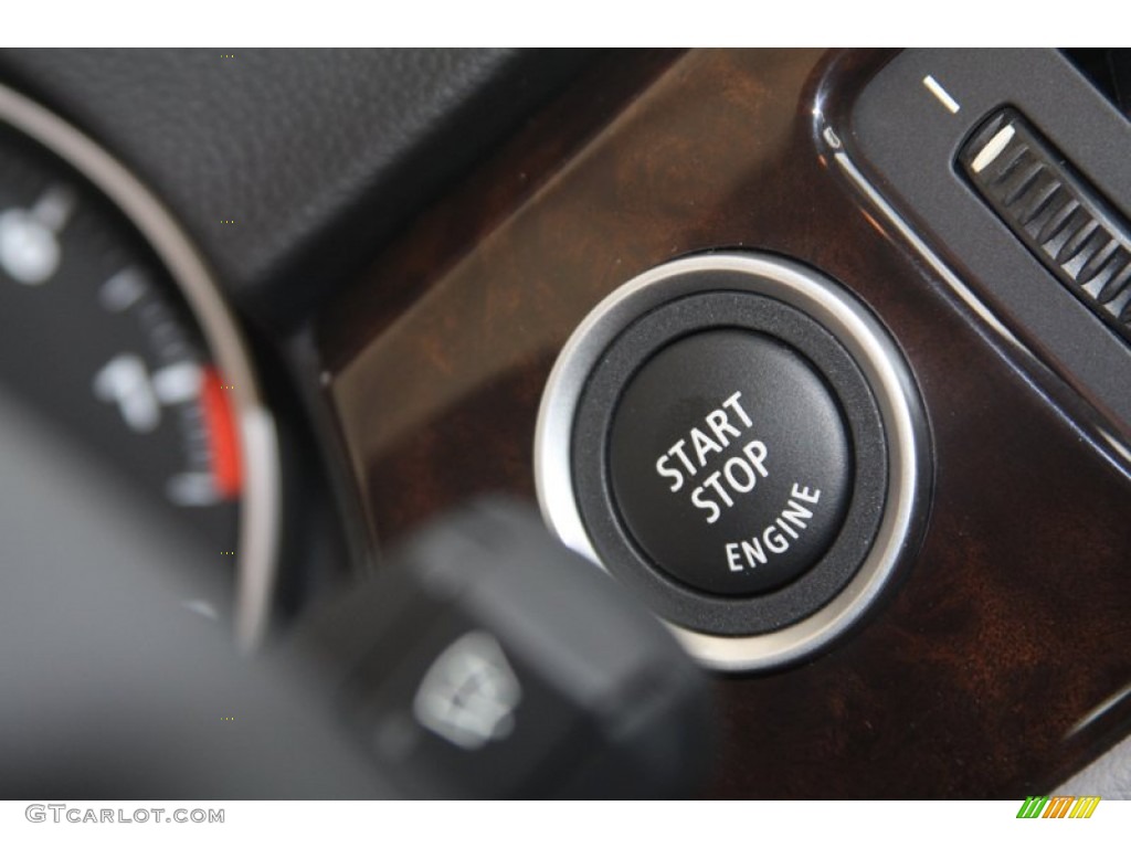 2011 3 Series 328i Sedan - Black Sapphire Metallic / Gray Dakota Leather photo #18