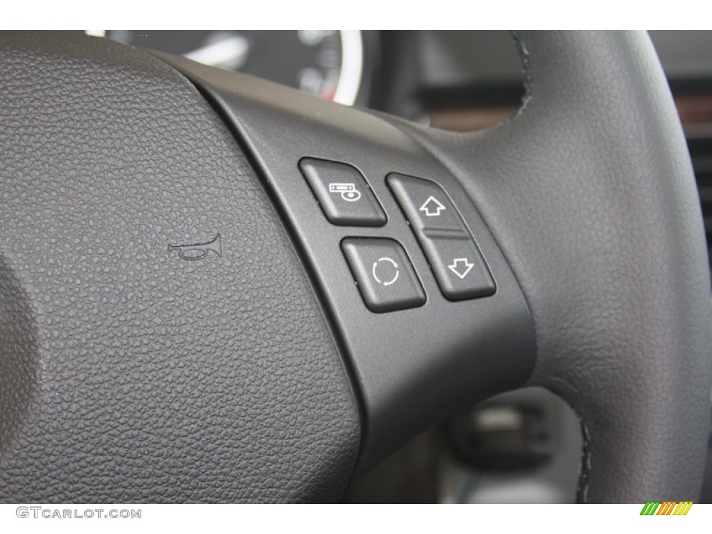 2011 3 Series 328i Sedan - Black Sapphire Metallic / Gray Dakota Leather photo #19