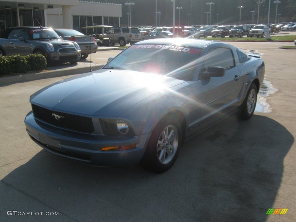 2008 Mustang V6 Deluxe Coupe - Windveil Blue Metallic / Charcoal Black/Dove photo #1