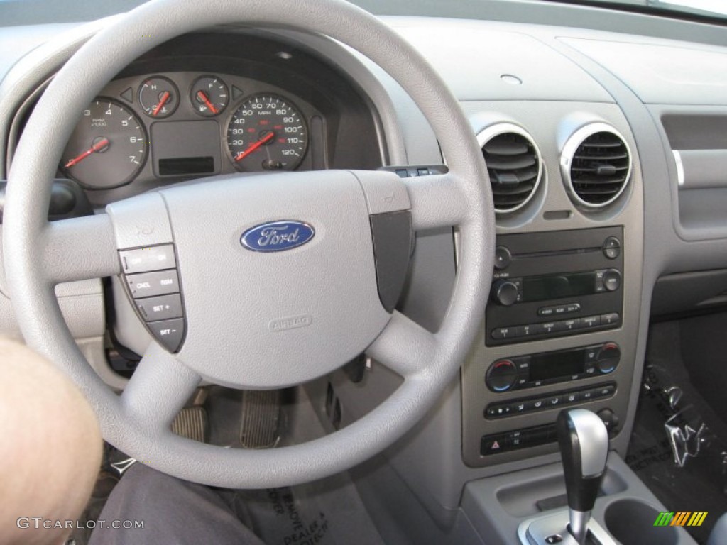 2005 Ford Freestyle SE AWD Shale Steering Wheel Photo #54405811