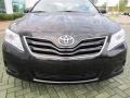 Black - Camry LE Photo No. 8