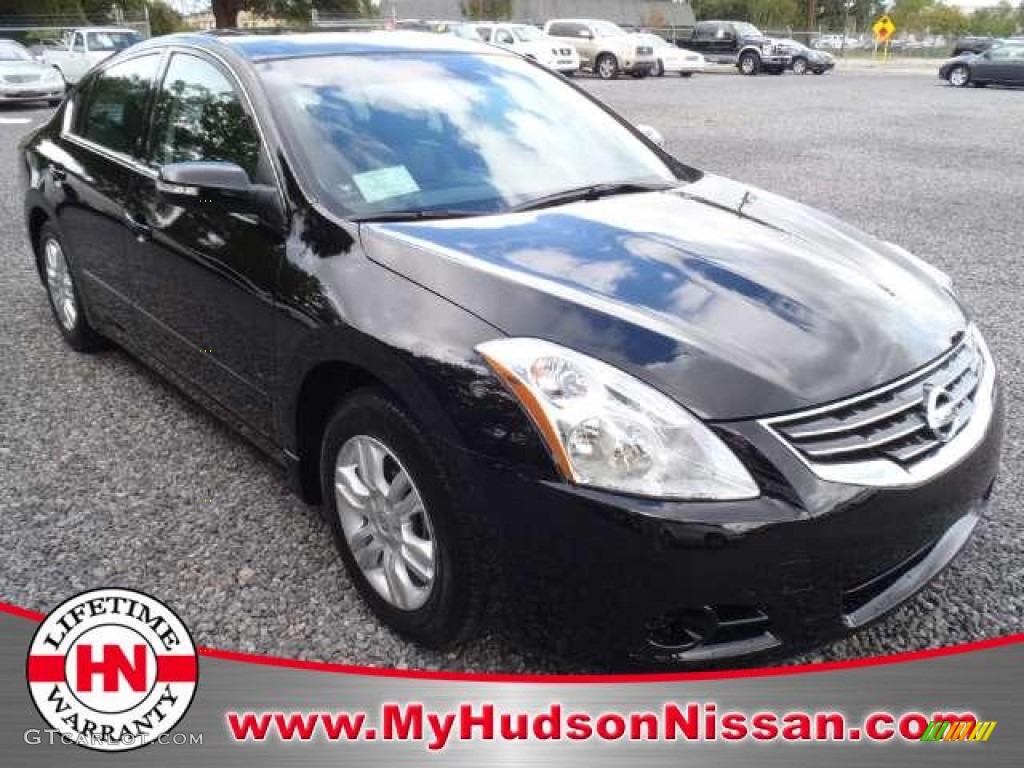 Super Black Nissan Altima