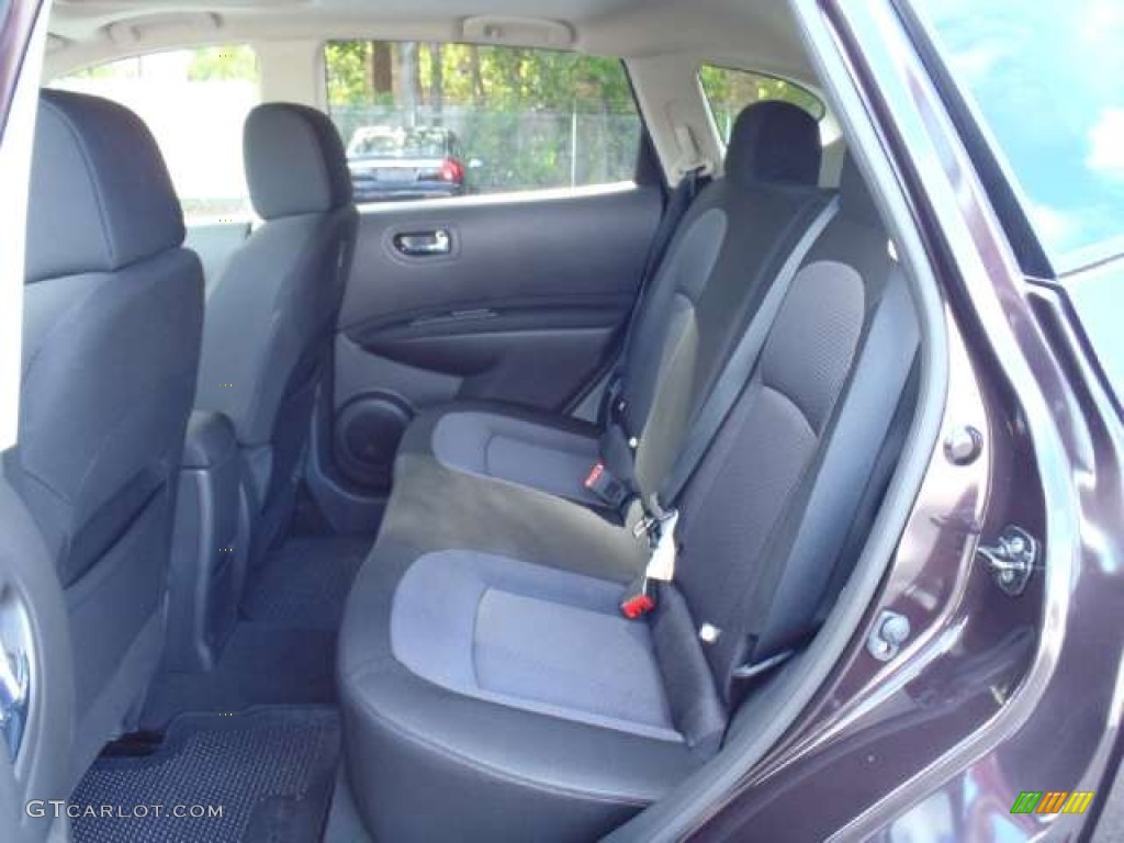 2011 Rogue SV - Wicked Black / Black photo #13