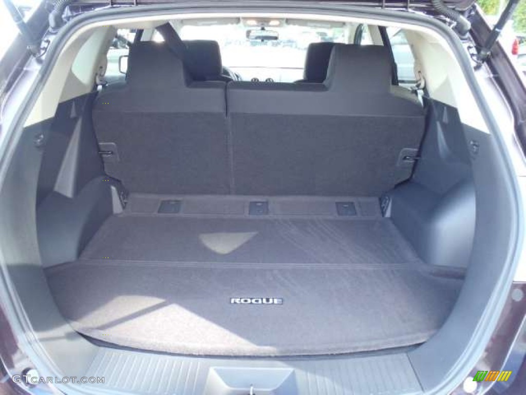 2011 Rogue SV - Wicked Black / Black photo #14