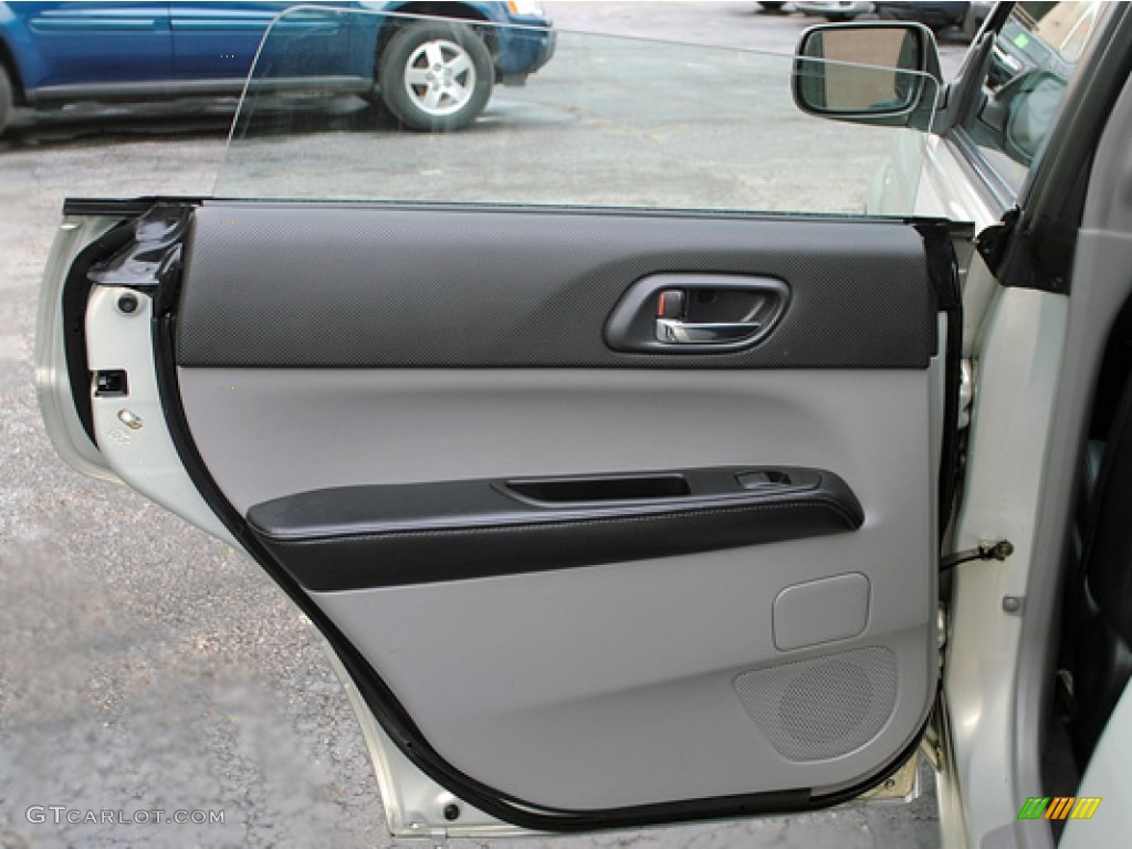2005 Subaru Forester 2.5 XT Premium Door Panel Photos