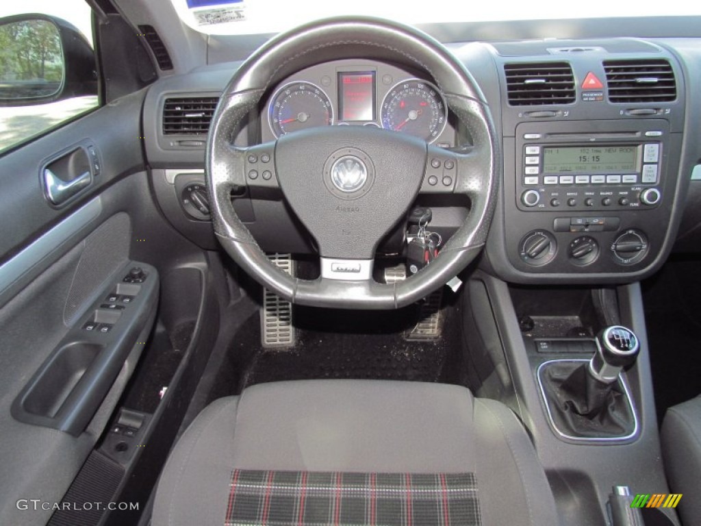 2008 Volkswagen GLI Sedan Controls Photo #54411304