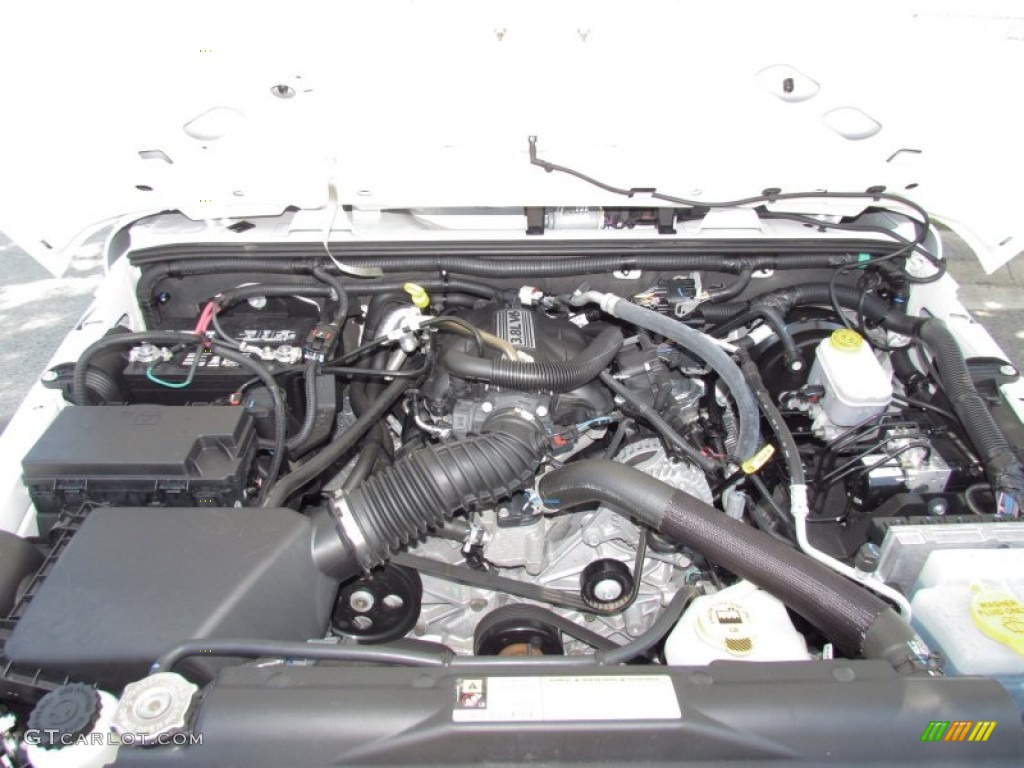 2010 Wrangler Unlimited Sport 4x4 - Stone White / Dark Slate Gray/Medium Slate Gray photo #18