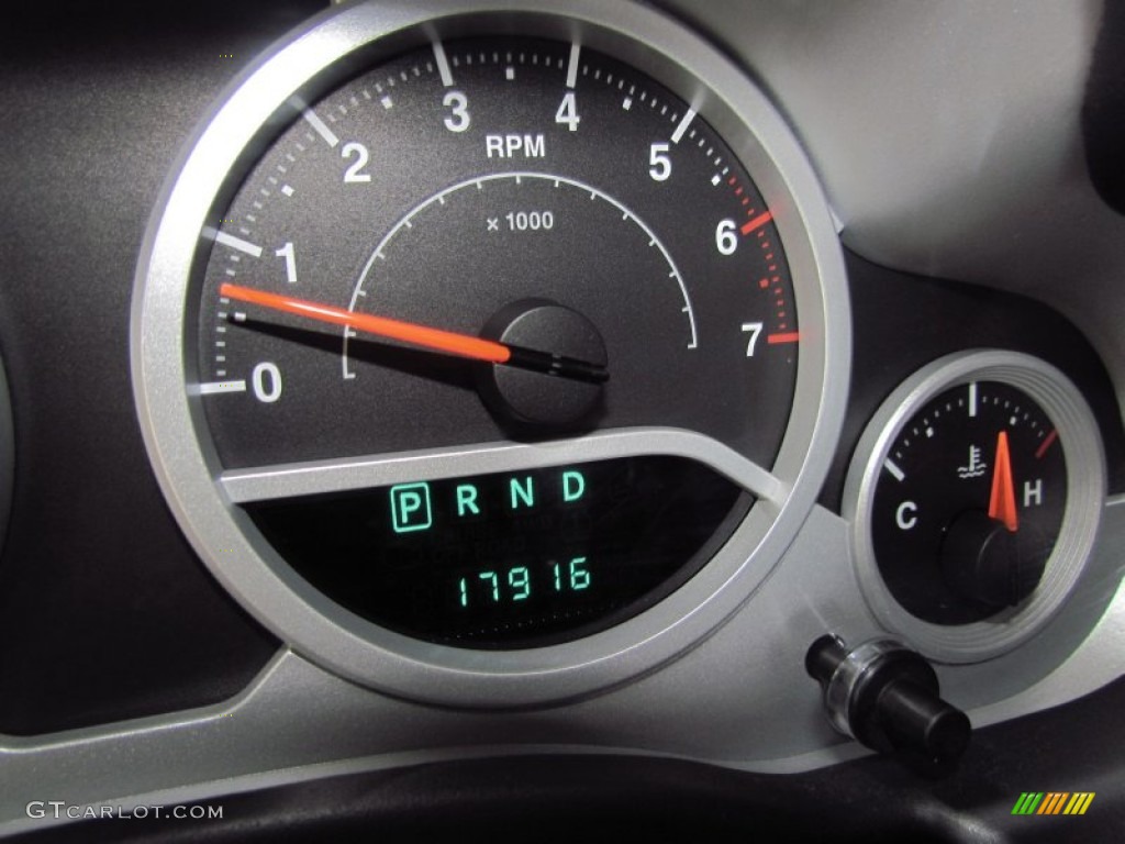 2010 Wrangler Unlimited Sport 4x4 - Stone White / Dark Slate Gray/Medium Slate Gray photo #21