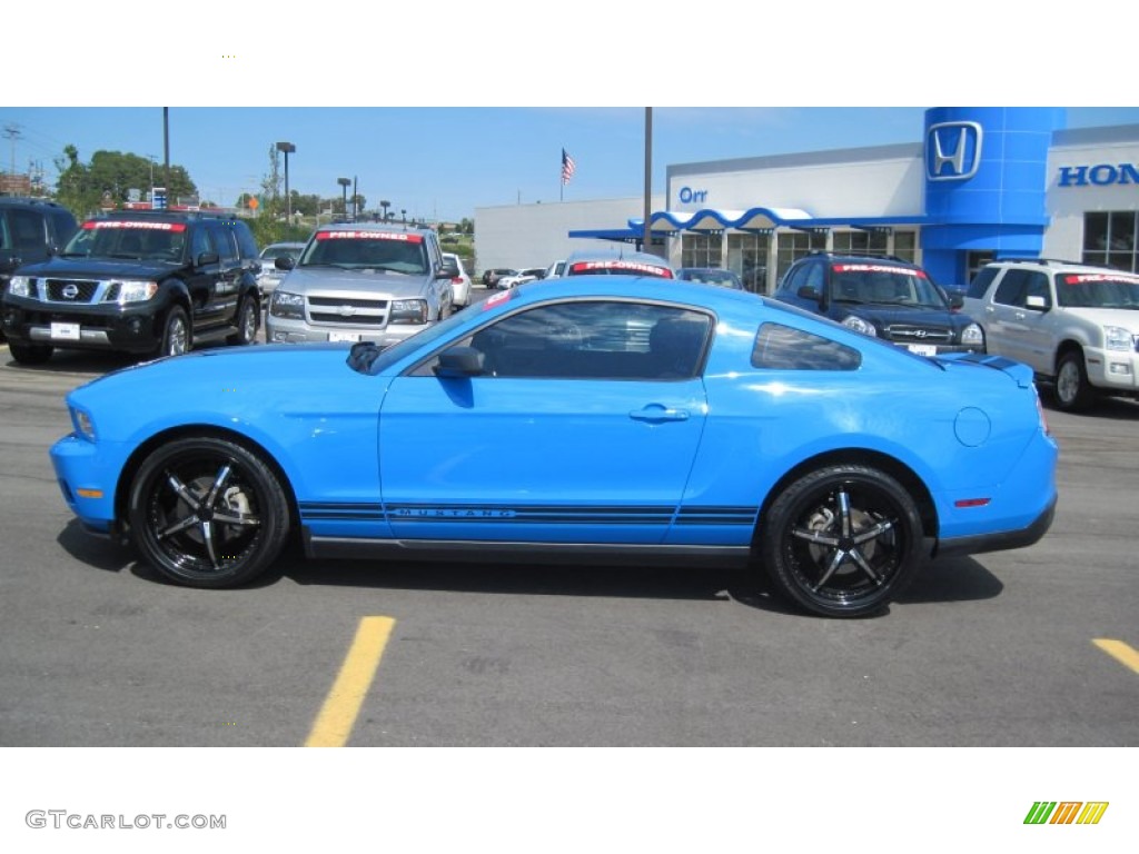 2010 Mustang V6 Premium Coupe - Grabber Blue / Stone photo #2