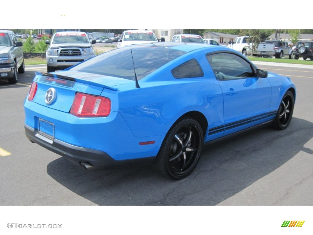 2010 Mustang V6 Premium Coupe - Grabber Blue / Stone photo #5