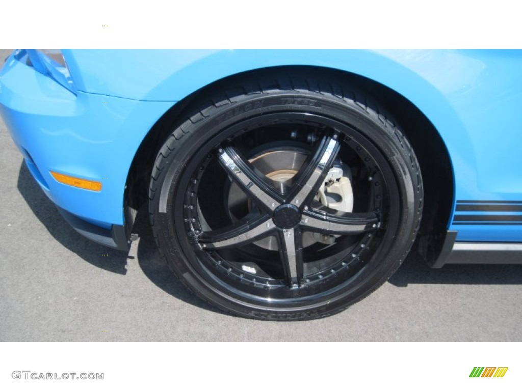 2010 Mustang V6 Premium Coupe - Grabber Blue / Stone photo #10