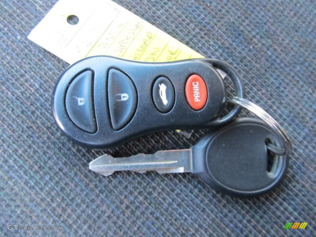 2002 Chrysler Concorde LX Keys Photo #54415912