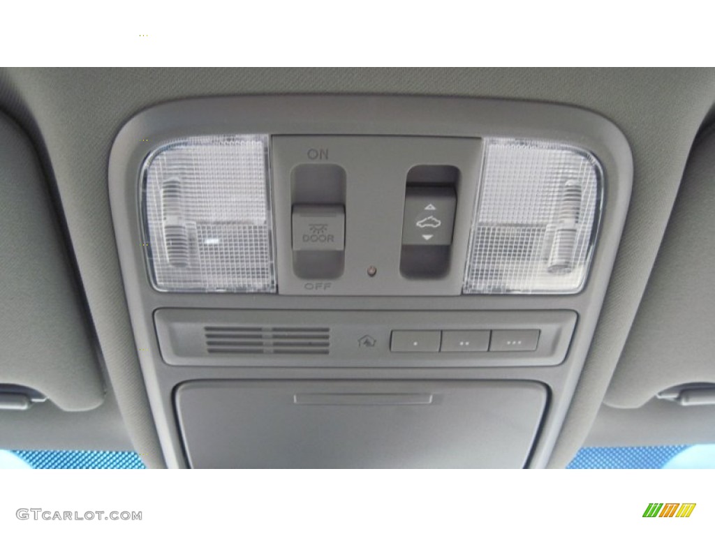 2011 Honda Pilot EX-L controls Photo #54415918